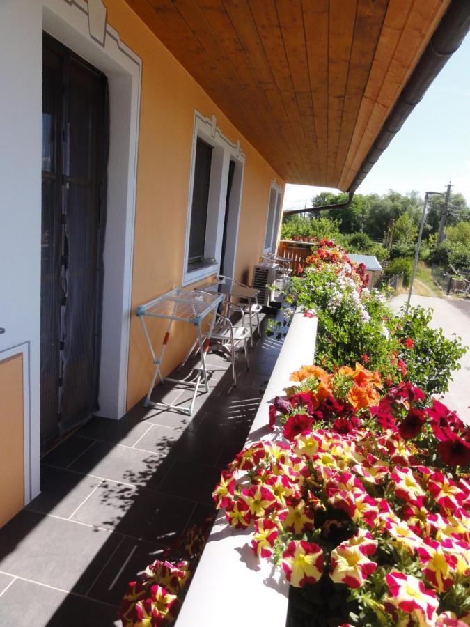 Apartment Elena Gedersdorf Exterior photo